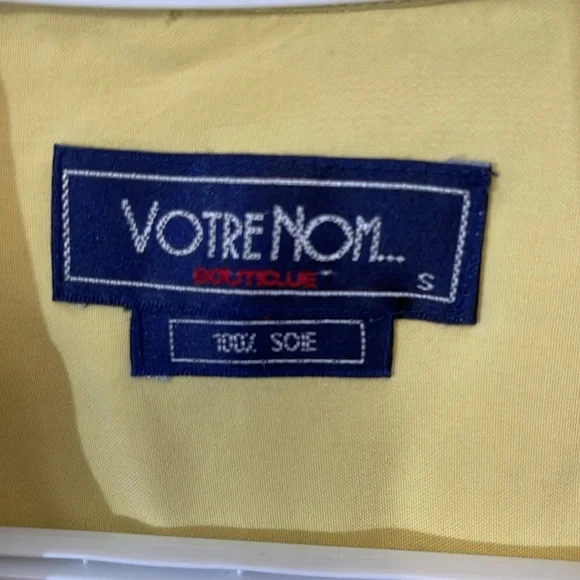 Vintage Votre Nom 100% Soie [Matte Satin] Pastel Yellow Ladies Button Down Shirt - Picture 2 of 4